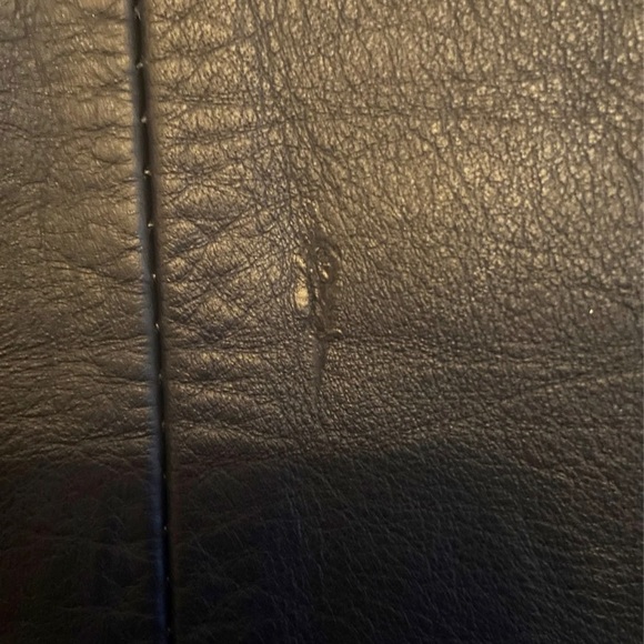 Leather jacket - Picture 3 of 6